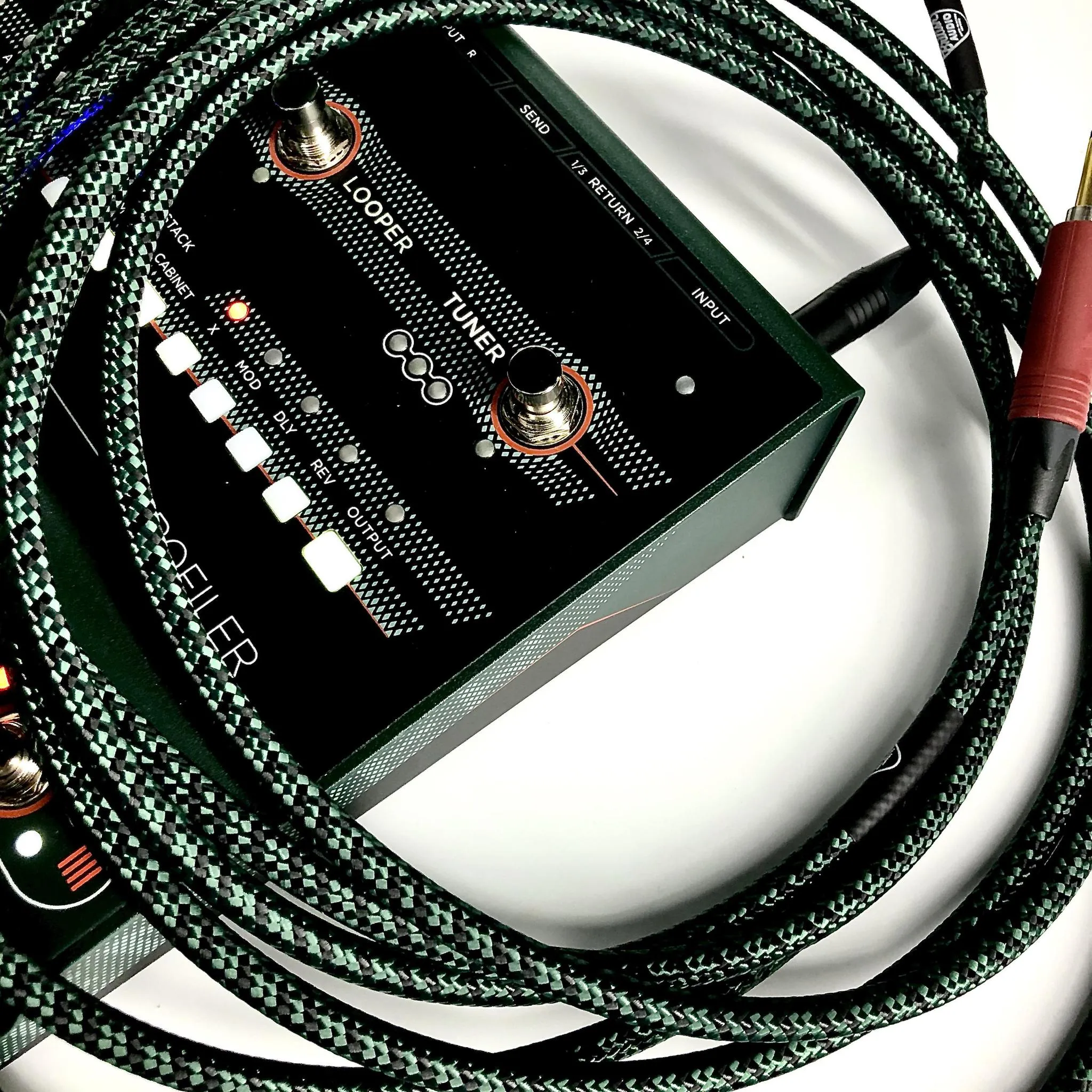 British Audio Pro Performance Silent Instrument Cable - Straight Silent to Straight (Kemper Green & Black Braid)