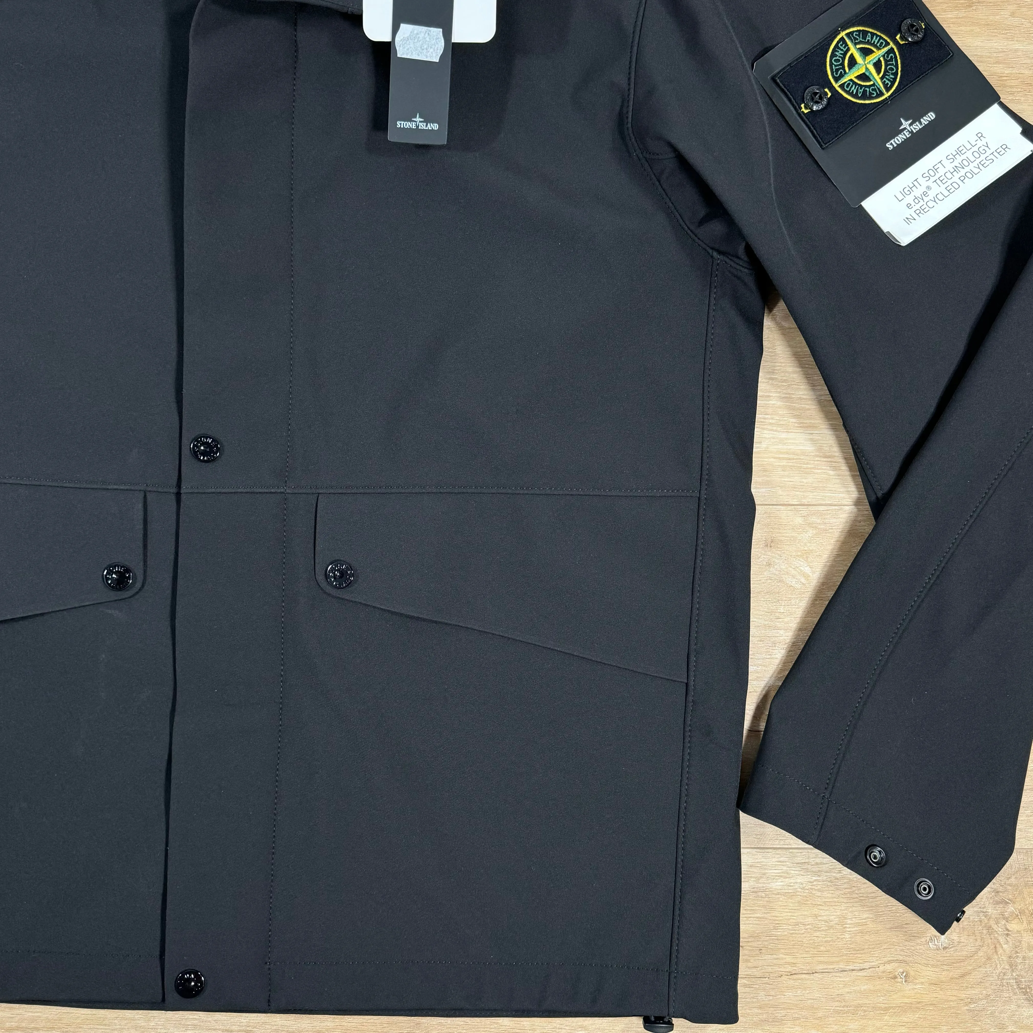 Stone Island Light Soft Shell-R Jacket in Black